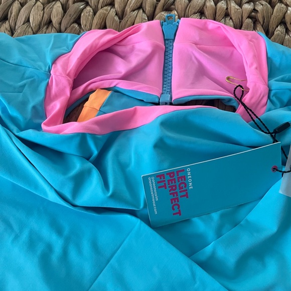 One one swimwear ophelia one piece cockatoo - Picture 4 of 11